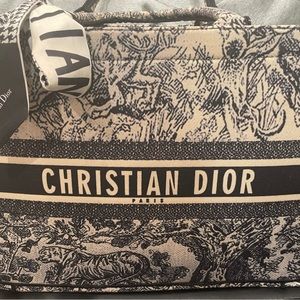 Christian Dior Large Book Tote (42x35x18.5cm)